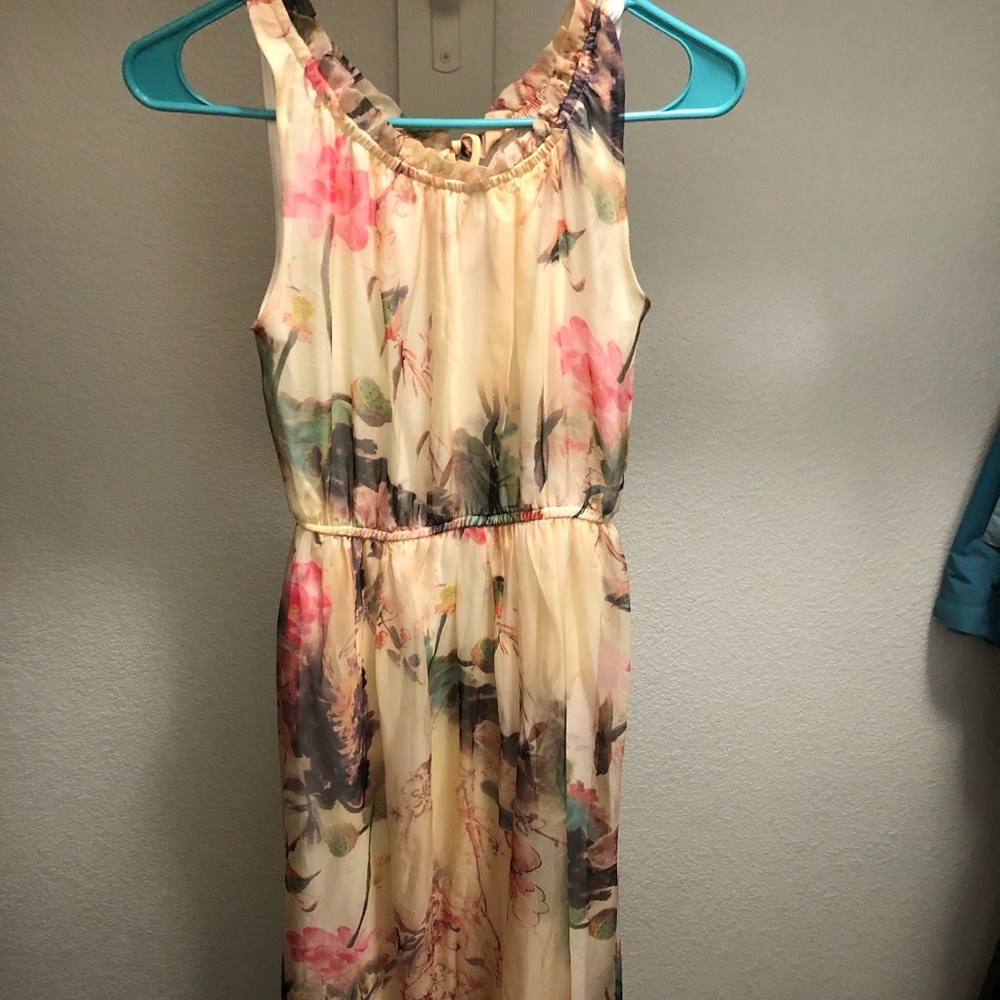 Beautiful Flowy Maxi Dress